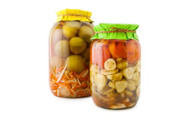 Ev yapımı turşusu domates ve salatalık