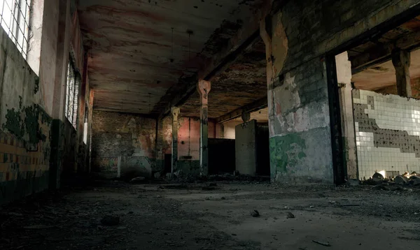 Sala Una Fábrica Abandonada Después Del Bombardeo Ucrania Sin Gente —  Fotos de Stock