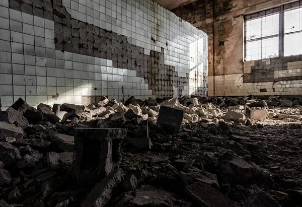 Sala Una Fábrica Abandonada Después Del Bombardeo Ucrania Sin Gente —  Fotos de Stock