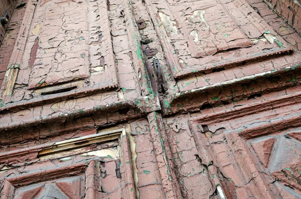 Vecchio Vintage Porta Legno Vicino Sfondo — Foto Stock