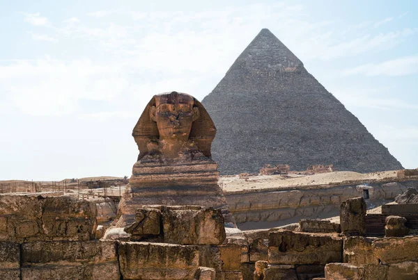 Estátua Esfinge Pirâmide Cheops Gizé Egito Arquitetura Antiga — Fotografia de Stock