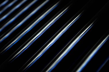 Parlak metalik çizgiler desenli soyut siyah arkaplan