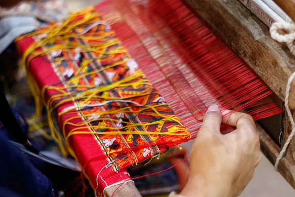 Weaving loom and the silk — Stock Photo, Image