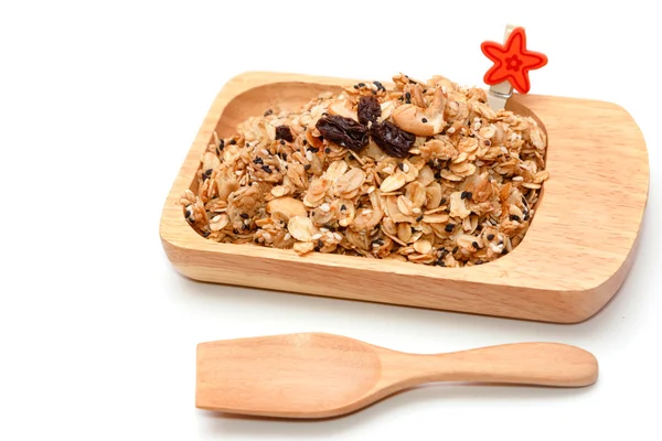 Pequeno-almoço saudável. Granola fresca em chapa de madeira — Fotografia de Stock