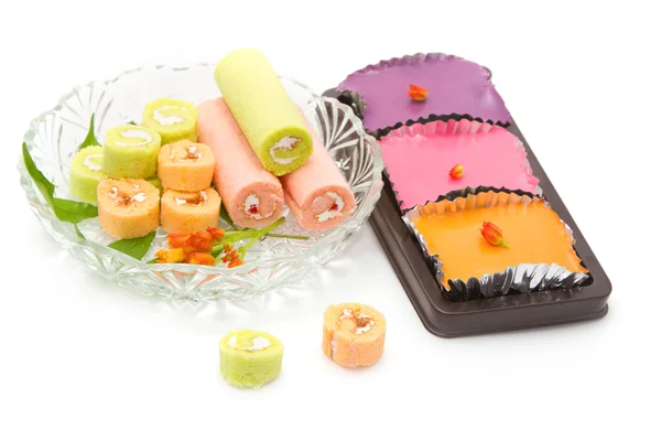 Colorful pudding custard cakes and cake roll ,sweet cake delicio — Stock Photo, Image