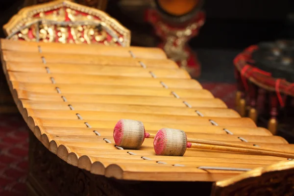 Xylophone soprano en bois, l'instrument de musique thaïlandais — Photo