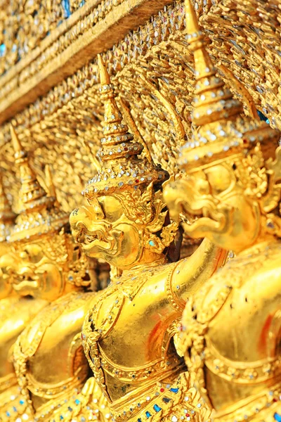 O Goden Garuda no Templo — Fotografia de Stock