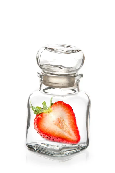 Φράουλα σε γυάλινο μπουκάλι — Φωτογραφία Αρχείου