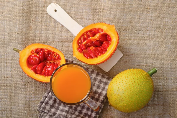 Frutta Gac, Baby Jackfruit con succo — Foto Stock