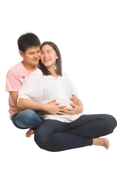 微笑亚洲丈夫触摸他怀孕的妻子的肚子 — 图库照片