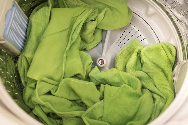Toallas en lavadora —  Fotos de Stock