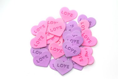 Beyaz renkli kalp şeklinde çikolata