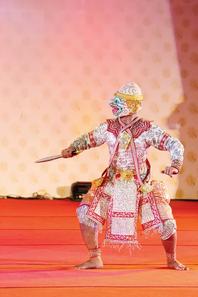 BANGKOK, TAILÂNDIA - JANEIRO 15: Vestido tradicional tailandês. atores p — Fotografia de Stock