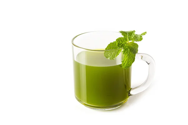 Bevanda vegetale verde con menta, isolare — Foto Stock