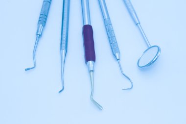 Metal dişçi tıbbi ekipman araç kümesi 