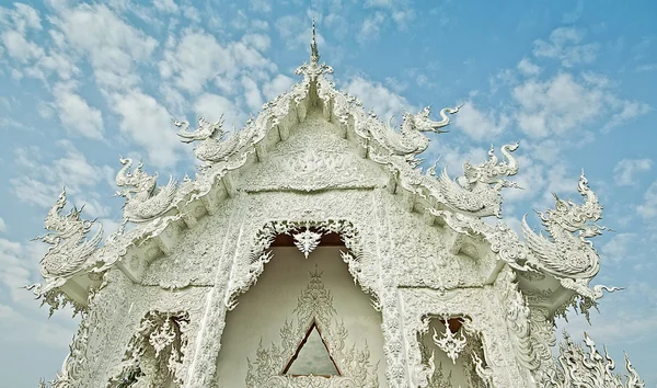 El templo blanco en Chiangrai, Tailandia — Foto de Stock