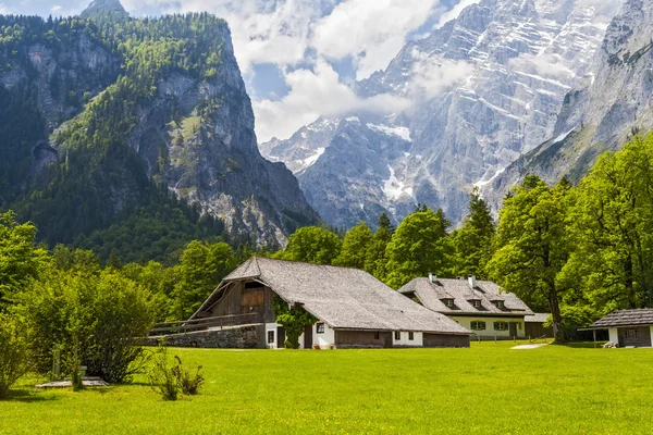 Houses in the Alps — Stock Photo, Image