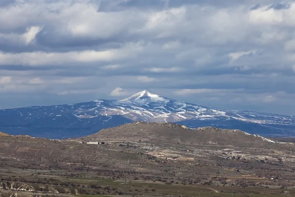 Vista de la montaña en valle — Foto de Stock
