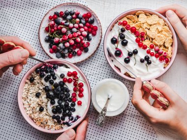 Sevdiklerimiz için neşeli ve sağlıklı bir kahvaltı.