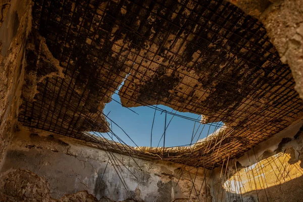 Ruinas Viejo Edificio Abandonado Dañadas Durante Guerra Desastre Destrucción Paredes —  Fotos de Stock