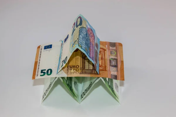Mały Budynek Wykonany Różnych Banknotów Euro — Zdjęcie stockowe