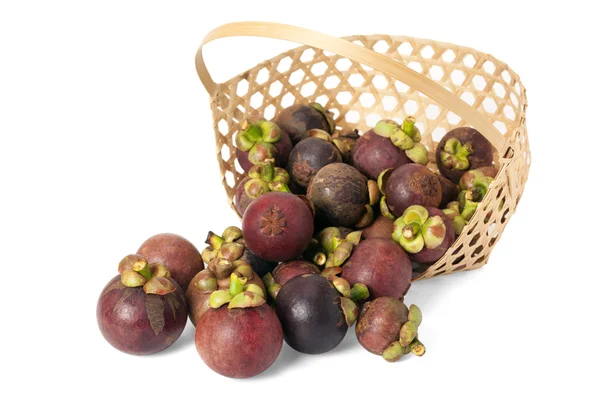 Mangosteen izole beyaz zemin üzerine — Stok fotoğraf