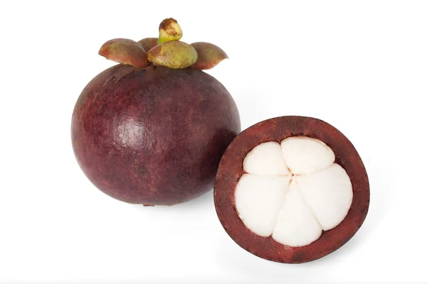 Mangosteen izole beyaz zemin üzerine — Stok fotoğraf