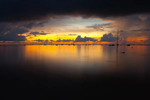 Depois do pôr-do-sol na praia — Fotografia de Stock