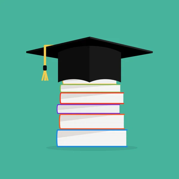 Libros académicos con sombrero en ellos. Tapa de graduación con diseño conceptual de libros . — Vector de stock