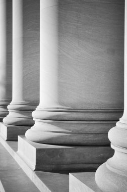 Washington adliyede şartını