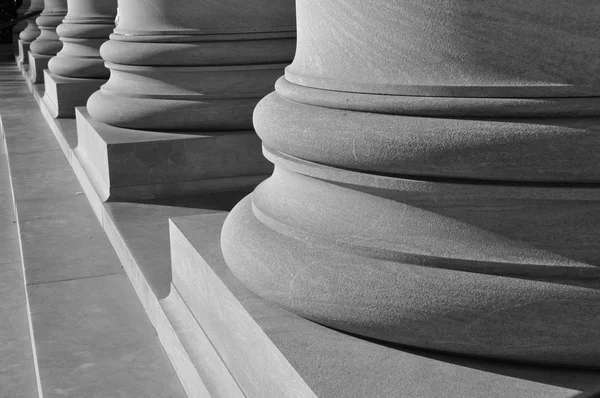Säulen des Gerichtsgebäudes in Washington — Stockfoto