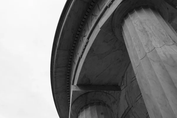 Stone pillars of old building — Stock Photo, Image