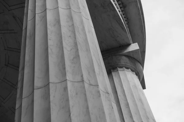 Stone pillars and dome of old building — Stock Photo, Image