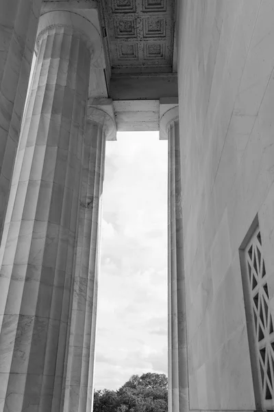 Kamienne filary w lincoln memorial — Zdjęcie stockowe