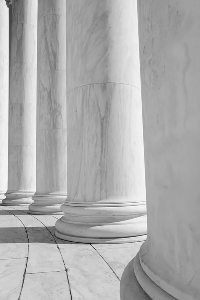 Kamienne filary w Jefferson Memorial — Zdjęcie stockowe