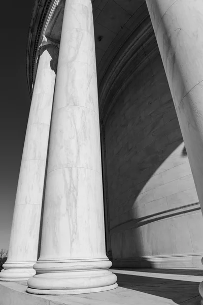 Kamienne filary w Jefferson Memorial — Zdjęcie stockowe