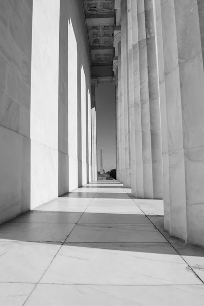 Stenpelare vid lincoln memorial — Stockfoto