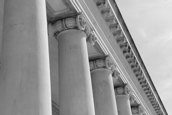 Stenen pilaren bij het Jefferson Memorial — Stockfoto