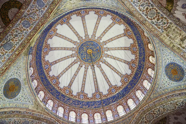 Interior de la Mezquita Azul en Estambul Turquía — Foto de Stock