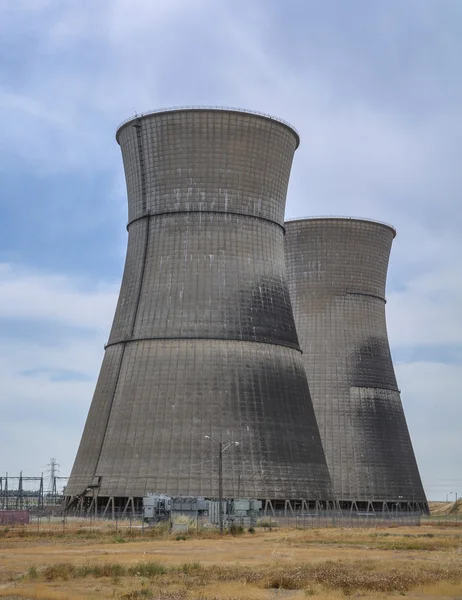 Rancho Seco nuclear power plant cooling towers — Stock Photo, Image