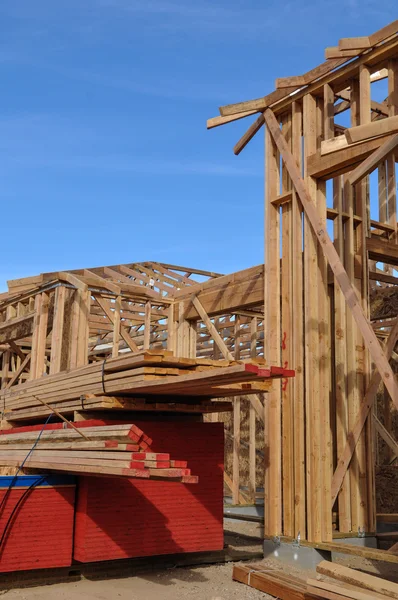 Nieuw huis in aanbouw — Stockfoto