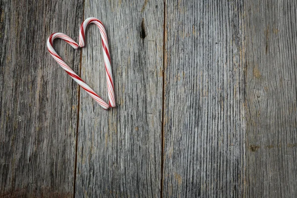 Bastones de caramelo en forma de corazón —  Fotos de Stock