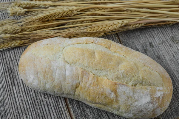 Brot und Weizen — Stockfoto