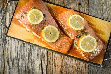 limon ile ızgara somon