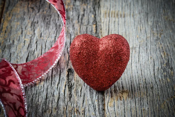 Heart with Ribbon on Wood Background — Zdjęcie stockowe