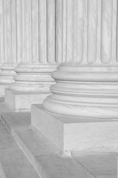 Columnas en la Corte Suprema — Foto de Stock