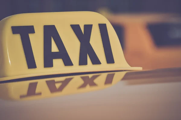Taxi cabina auto tetto segno — Foto Stock