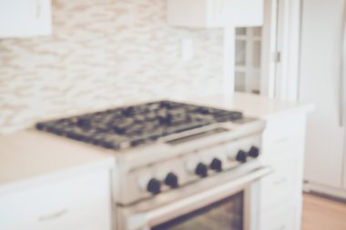 Bulanık modern mutfak