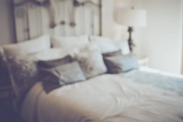 Blurred Bedroom with Bed — Stock Photo, Image
