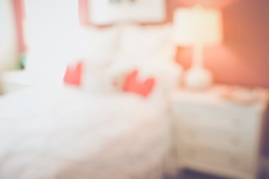 Arka plan olarak bulanık yatak odası